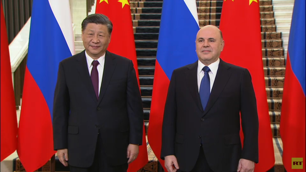 رئيس الحكومة الروسية يعلن أمام رئيس الصين عن مشاريع مشتركة بين البلدين