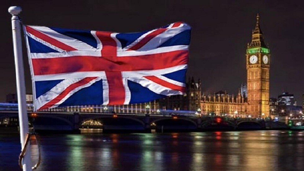 نشطاء بريطانيون ينددون بقرار بريطانيا نقل قذائف اليورانيوم المنضب إلى كييف