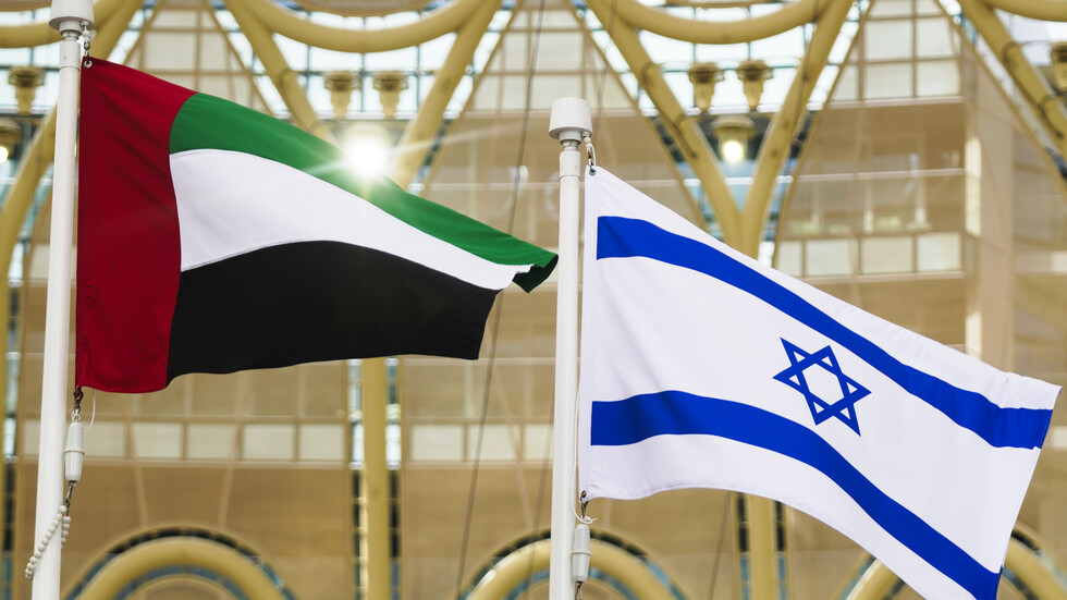 إعلام عبري: مسؤول إماراتي كبير يصل إلى إسرائيل