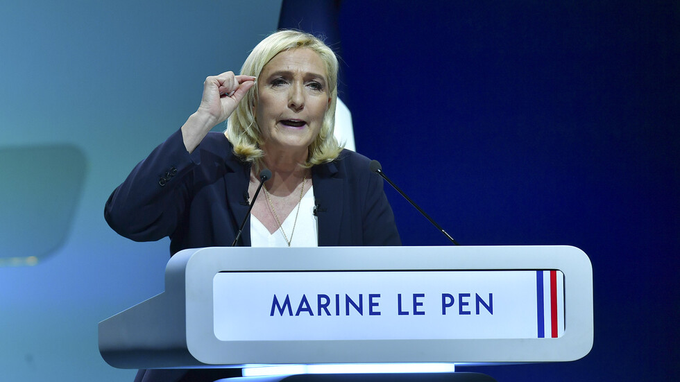 لوبان تحذر من "انفجار اجتماعي" في فرنسا بسبب الإصلاح التقاعدي