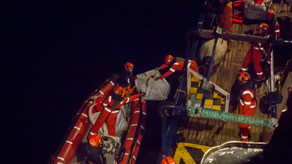 في ثاني لقاء بينهما.. ماكرون وميلوني يبحثان "التعاون بشأن الهجرة"