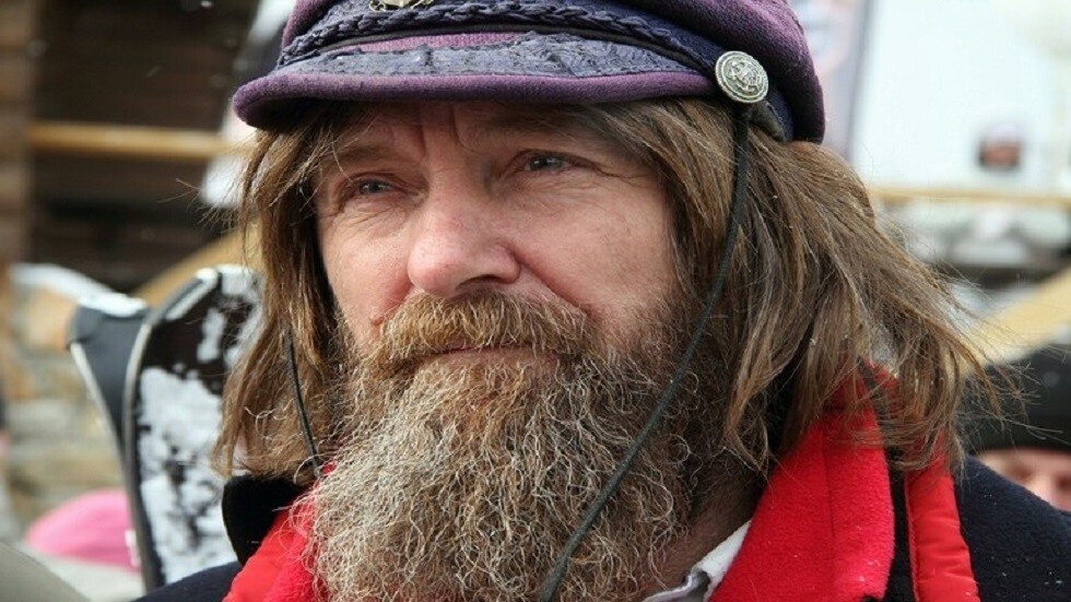 الرحالة الروسي كونيوخوف ينطلق على متن منطاد لتحطيم رقم قياسي جديد (فيديو)