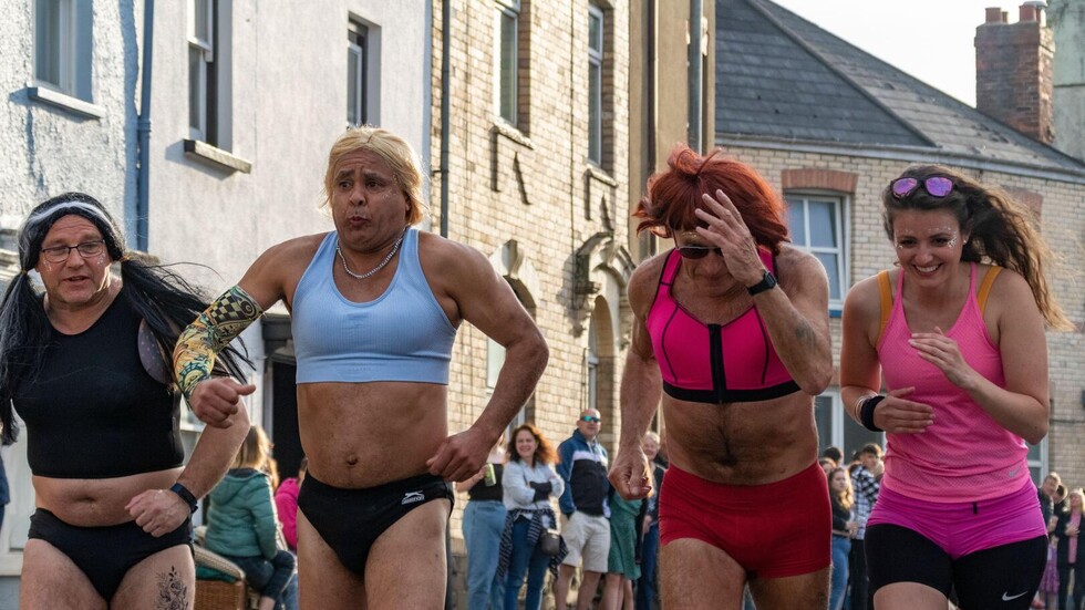 هرمون الذكور هو المعيار.. حظر الرياضيين المتحولين جنسيا من منافسات السيدات