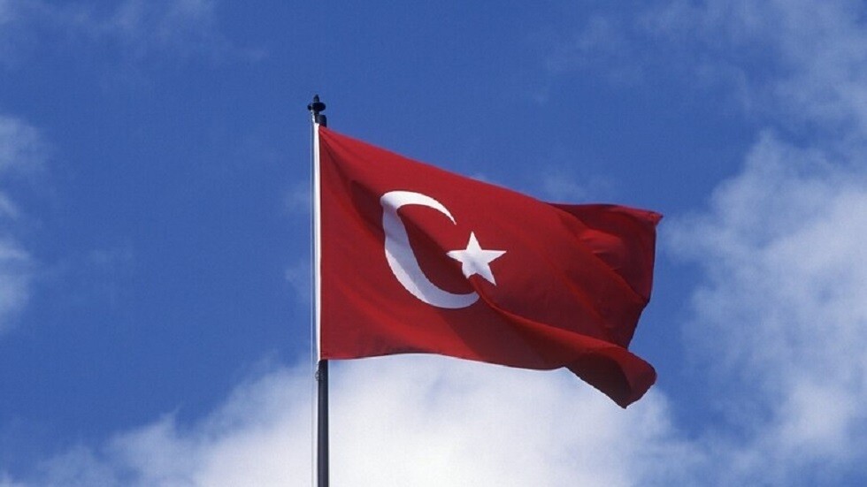 تلقى وعدا بوزارتين.. "الشعوب الديمقراطي" يدعم مرشح "الشعب الجمهوري" للانتخابات التركية