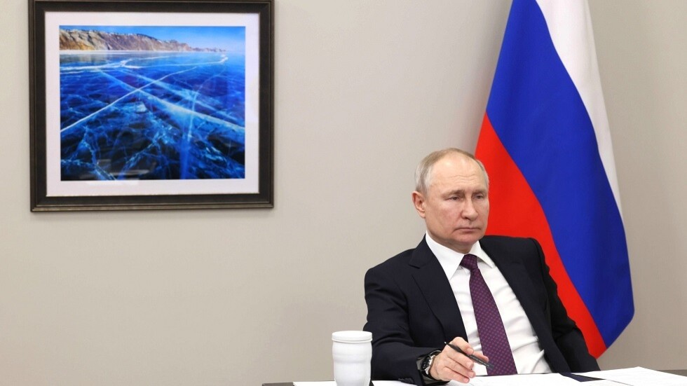 بوتين: روسيا ودول العالم تسعى لتعزيز التعامل بعملاتها المحلية