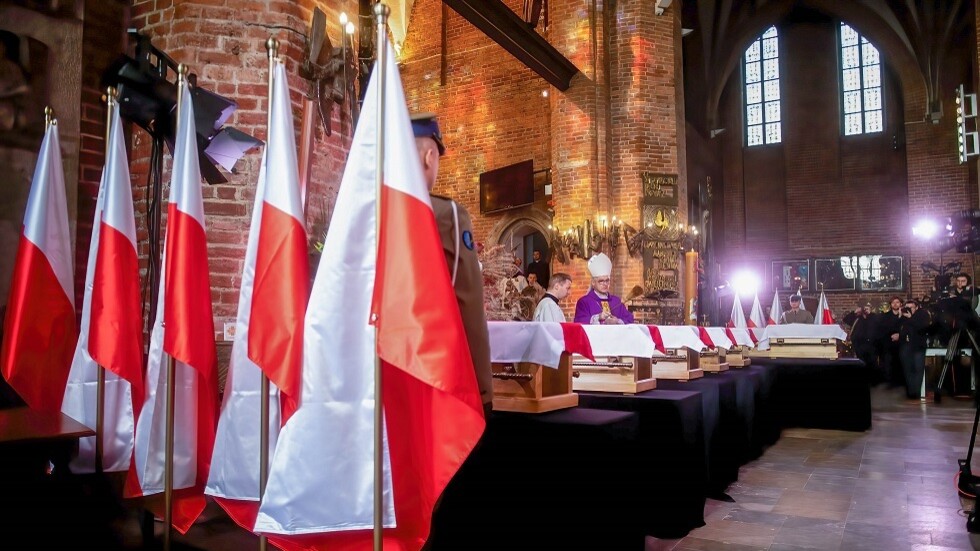 وارسو تطالب الاتحاد الأوروبي بملياري يورو قيمة الأسلحة التي أرسلتها إلى أوكرانيا