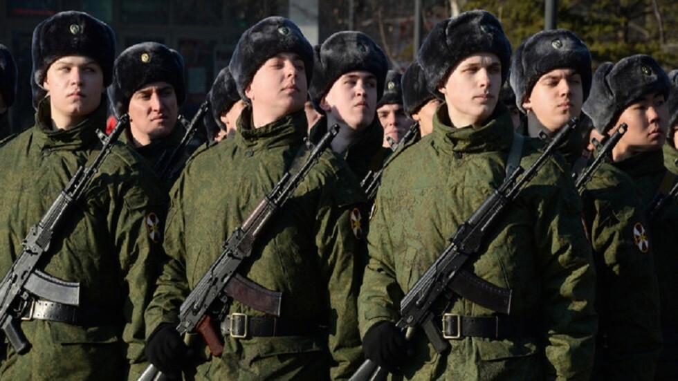 بوتين يشيد ببسالة جنود الحرس الوطني الروسي في أوكرانيا