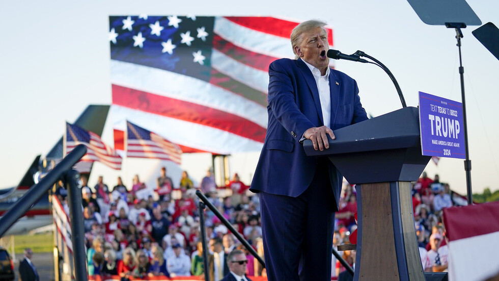 ترامب يحذر من "قوى شيطانية" تحاول هدم الولايات المتحدة