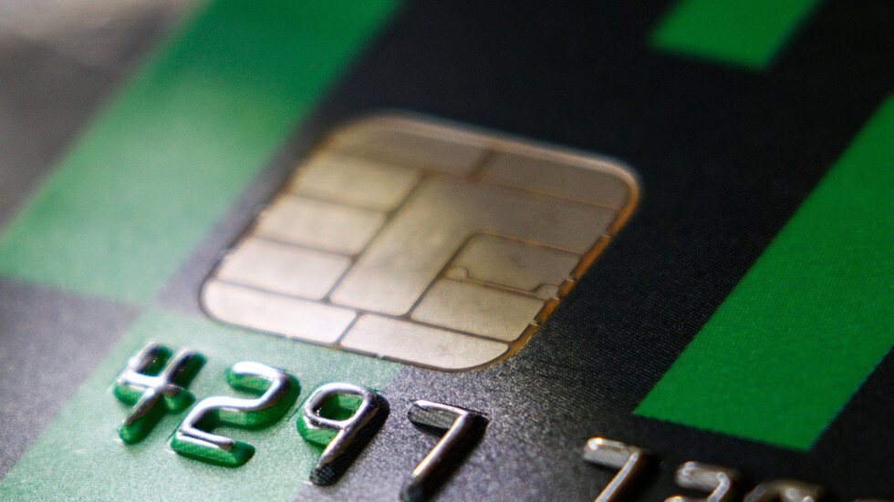 روسيا وإيران تواصلان العمل على ربط نظاميهما المصرفيين