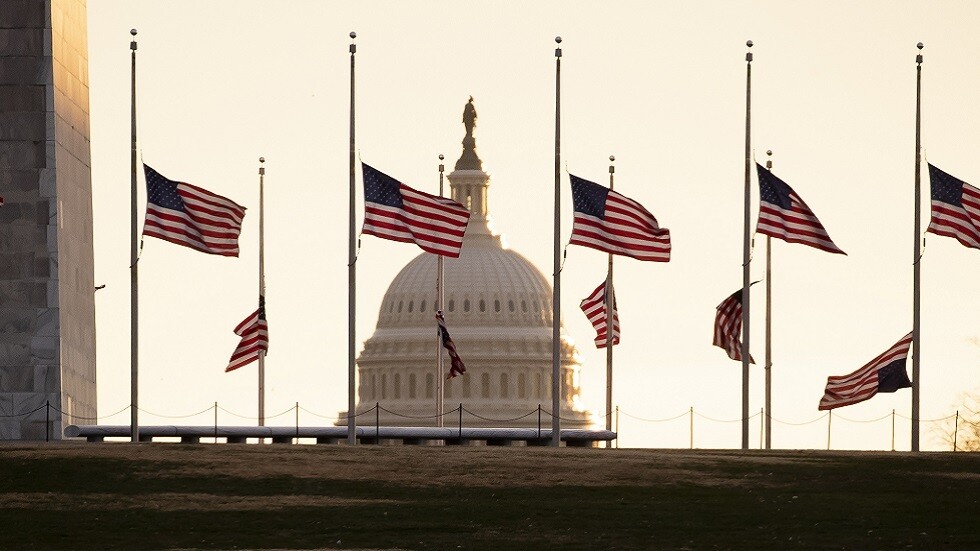 بعد مأساة ناشفيل.. بايدن يأمر بتنكيس الأعلام الوطنية