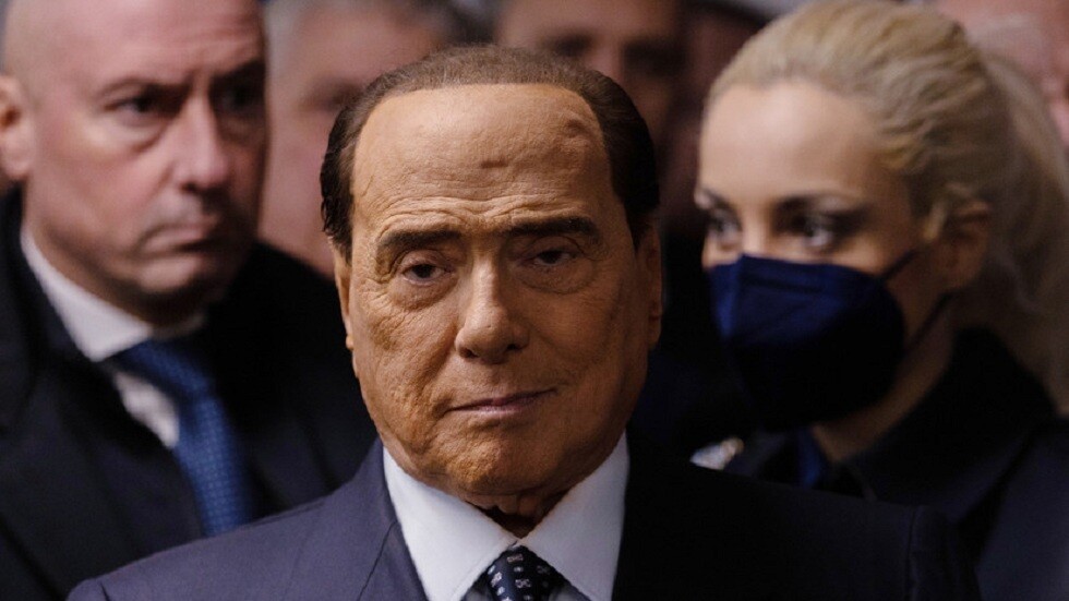 وسائل إعلام: نقل رئيس الوزراء الإيطالي الأسبق برلسكوني إلى المستشفى