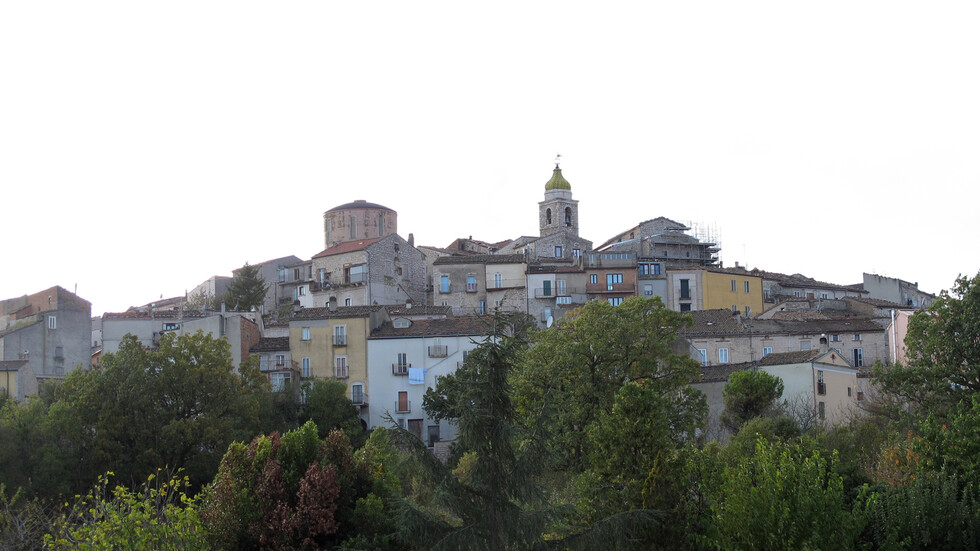 زلزال بقوة 4.6 درجة يضرب جنوب إيطاليا