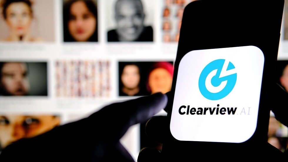 شركة أمريكية جمعت مليارات الصور لوجوه البشر بشكل غير قانوني!