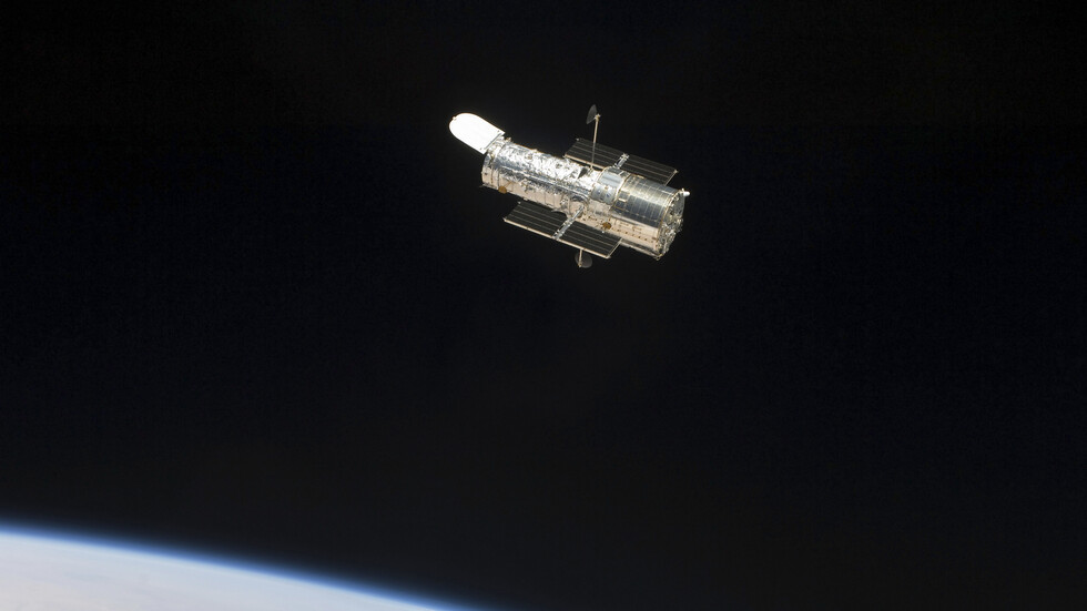 هابل يشارك العالم صورة