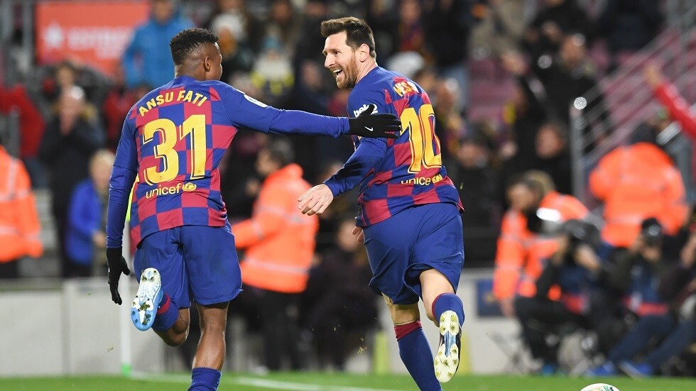 طفح الكيل.. والد "خليفة ميسي" الغاضب يرغب في رحيل نجله عن برشلونة