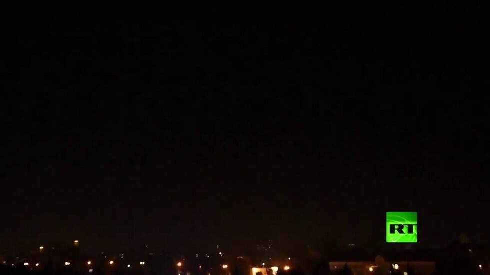 "سانا": إصابة عسكريين سوريين اثنين بقصف إسرائيلي استهدف محيط دمشق