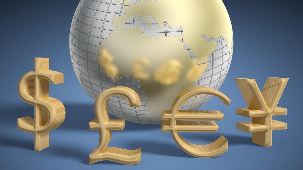 أي العملات أفضل لحفظ "شقى العمر"؟.. إن وجد