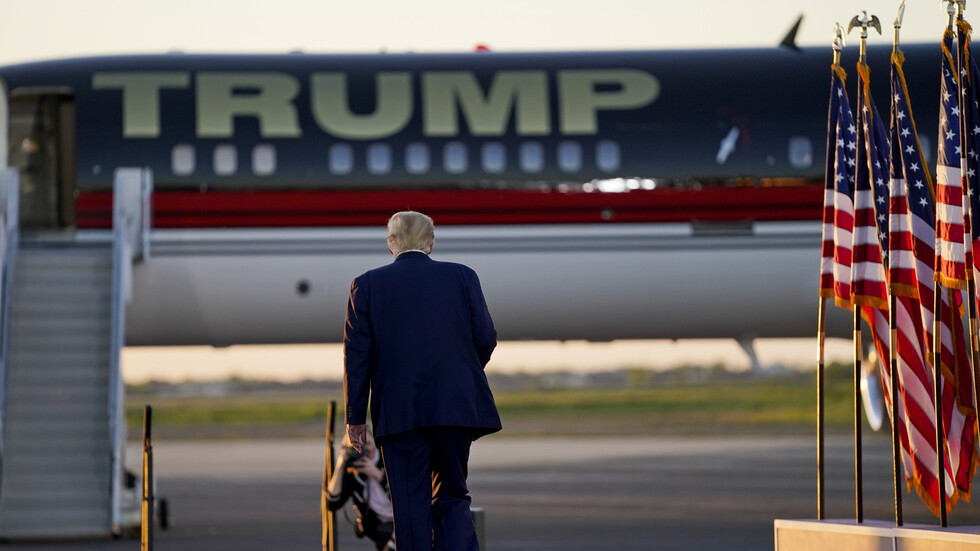 متحدث باسم مدعي عام مانهاتن: اتصلنا بمحامي ترامب لتنسيق تسليمه إلى مكتب مانهاتن للمحاكمة