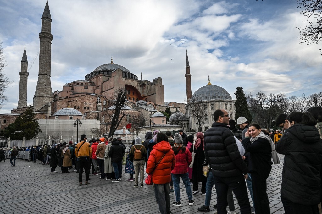 رئيس بلدية اسطنبول الكبرى: الزلزال الكبير سيحدث في المدينة عاجلا أم آجلا
