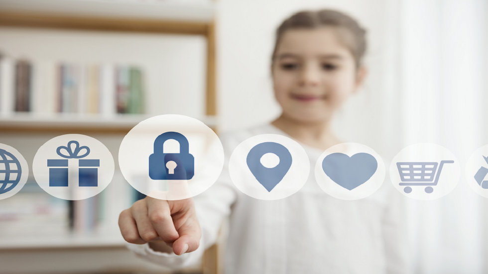 9 طرق للحفاظ على أمان أطفالك عبر الإنترنت دون 