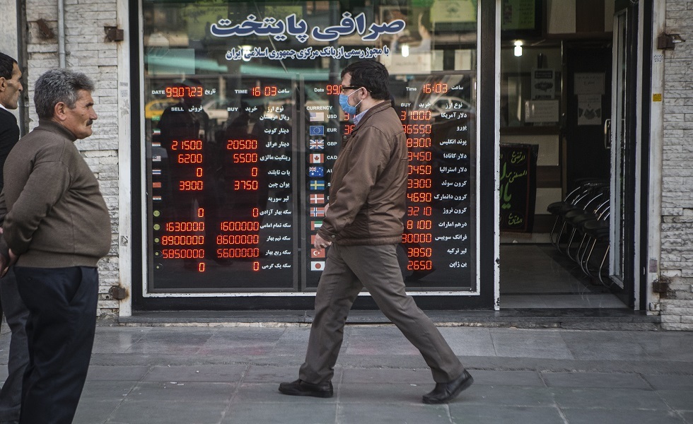 رئيسي يعلن أمام أهالي مدينة بوشهر مستوى احتياطيات العملة الصعبة في البلاد