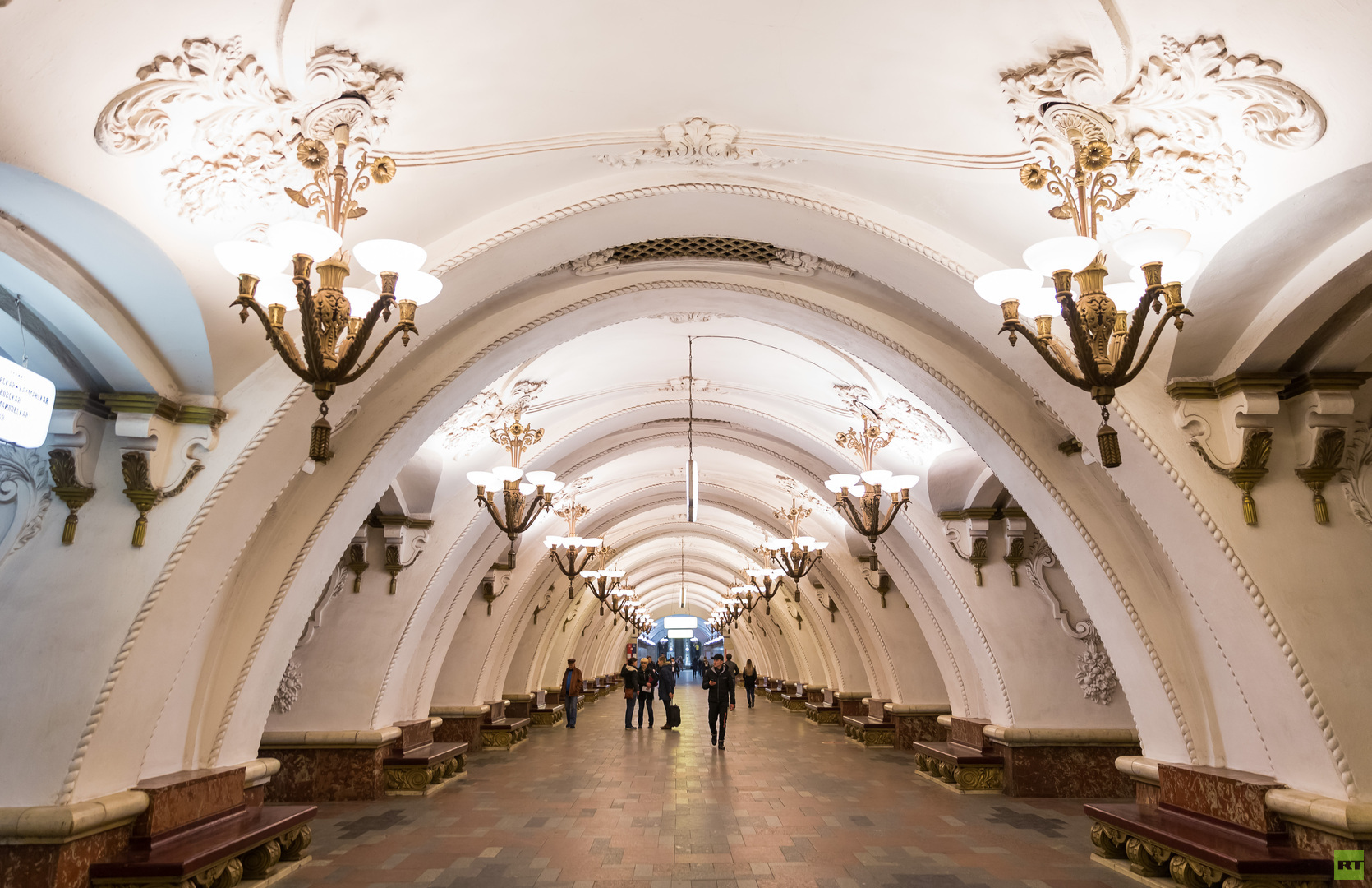 مادة خاصة - مترو موسكو.. الخط الدائري الكبير هو الأطول في العالم (صور)