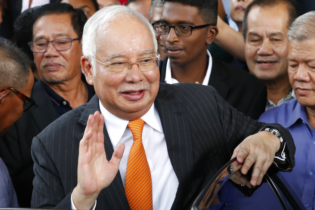 تبرئة رئيس وزراء ماليزيا السابق في قضية صندوق 