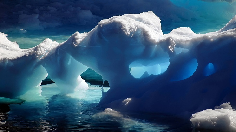 تقلص الحلقة الجليدية حول القارة القطبية الجنوبية إلى مستوى قياسي