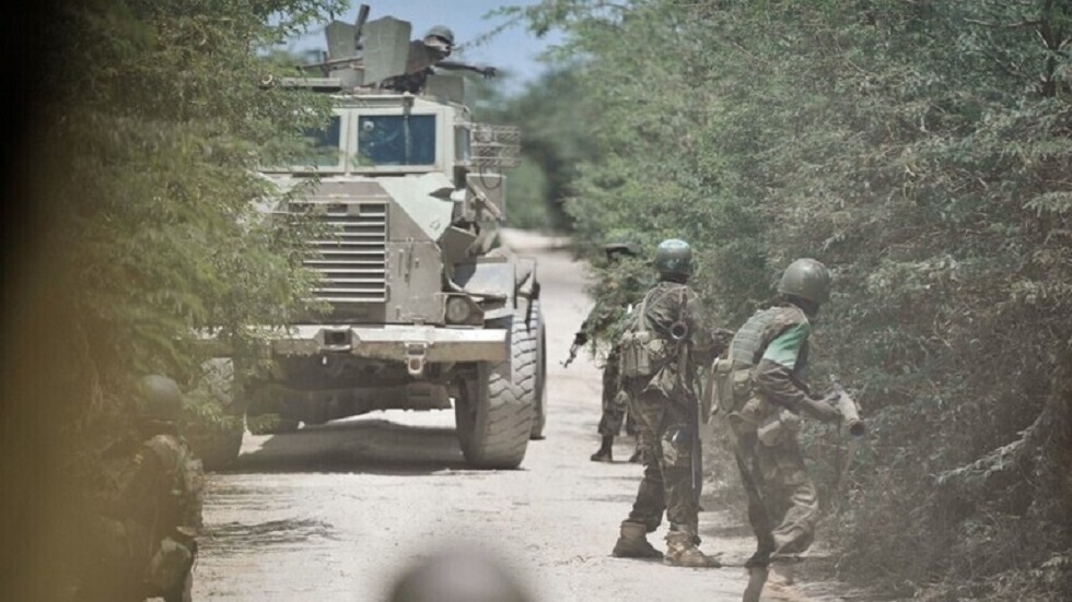مقتل سبعة جنود بهجوم لحركة الشباب على قاعدة عسكرية في جنوب الصومال