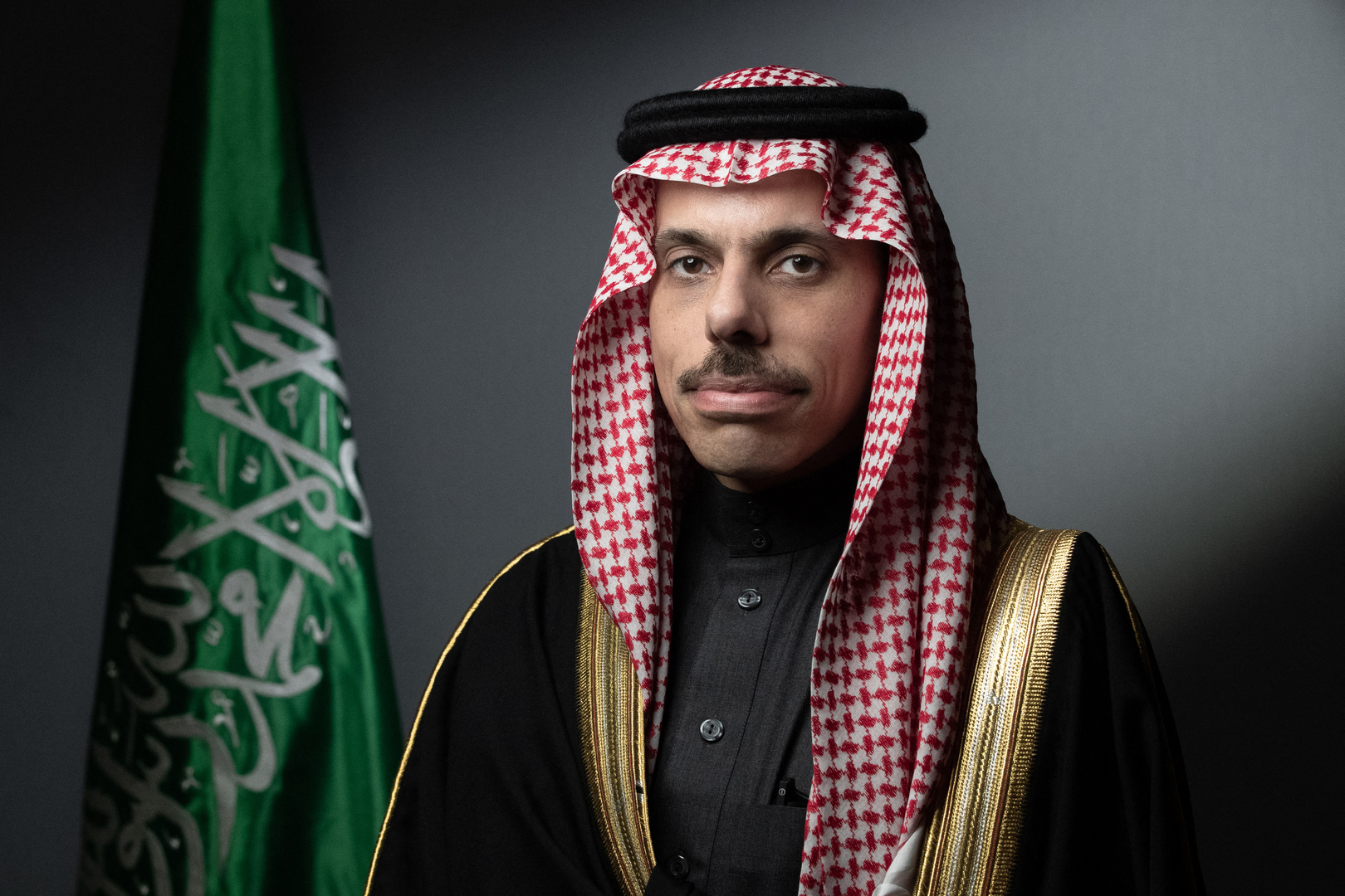السعودية: منفتحون على الحوار مع إيران وعودة دمشق للحضن العربي لكن من المبكر الحديث عن ذلك