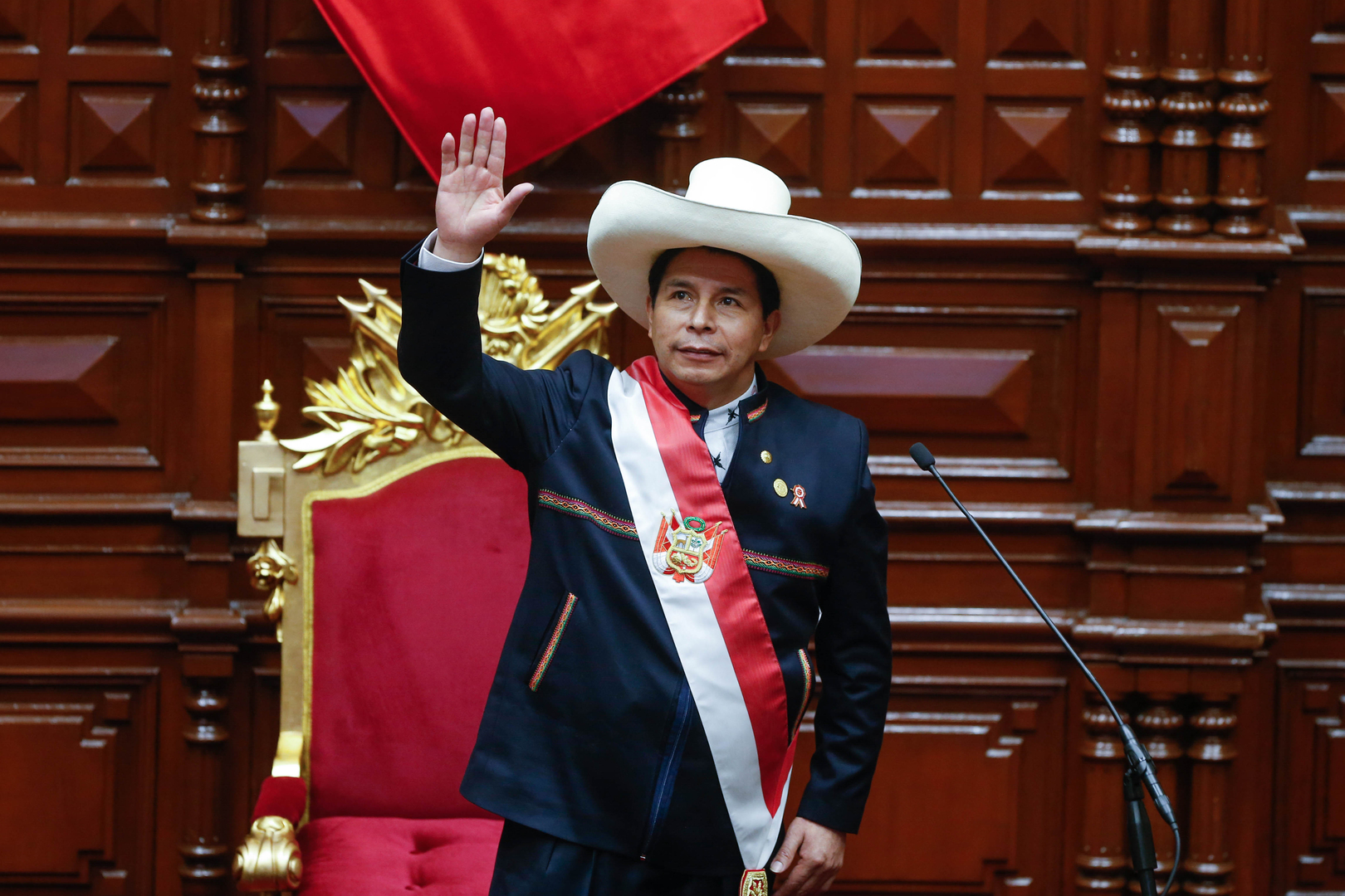 بيرو.. حبس الرئيس المعزول كاستيليو على ذمة التحقيق