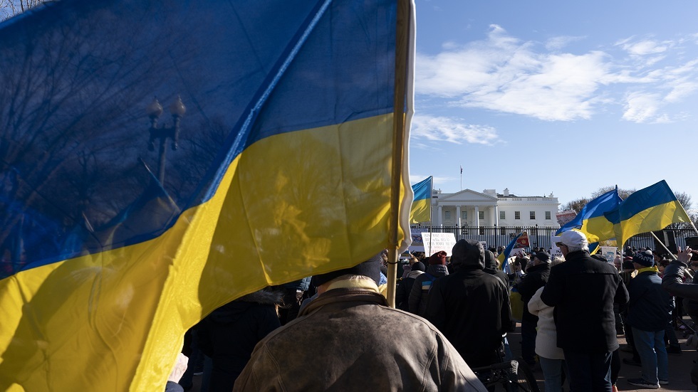 إدارة بايدن تمدد إقامة اللاجئين الأوكرانيين في الولايات المتحدة