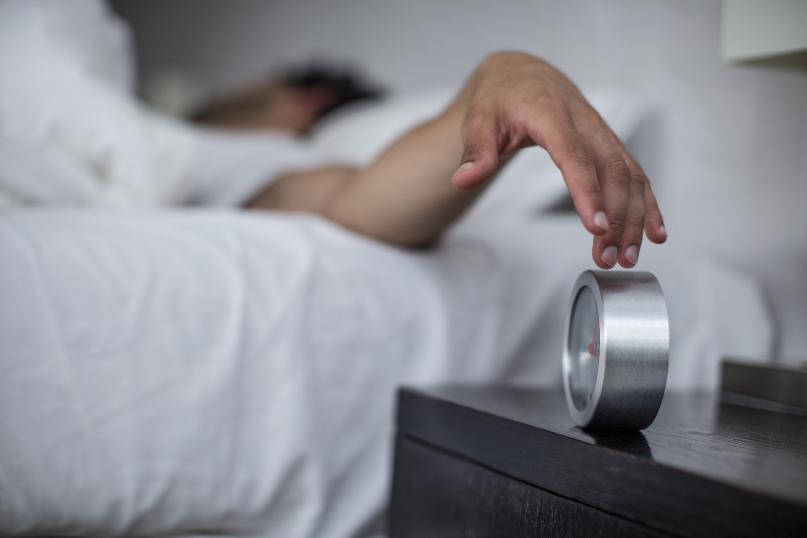 دراسة تكشف لماذا قد يكون الاستيقاظ مبكرا للعمل سيئا لحياتنا
