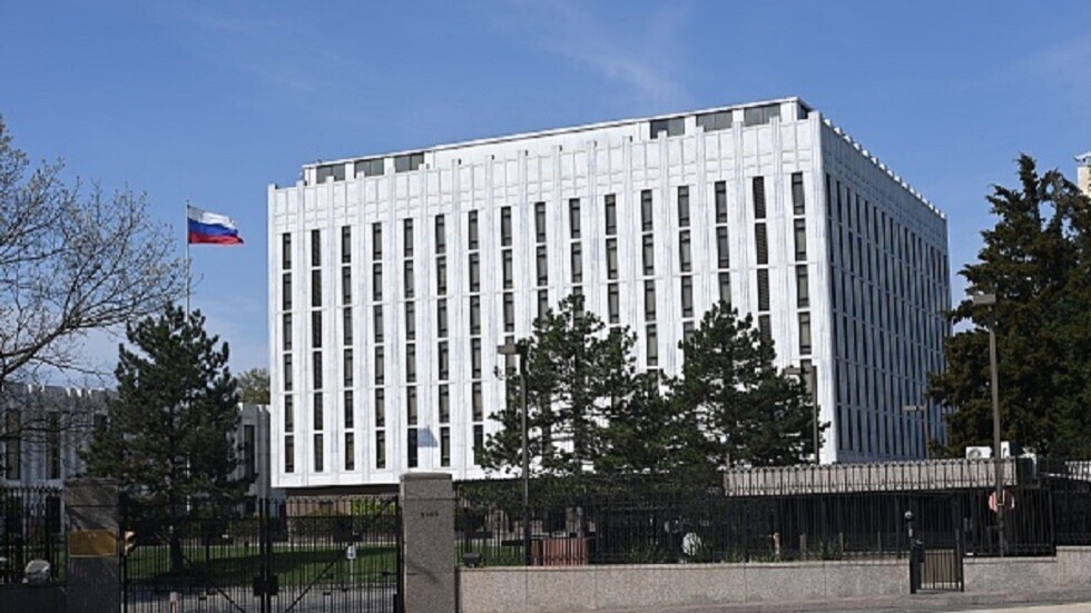 السفارة الروسية: موقف واشنطن من مذكرة المحكمة الجنائية يعكس انفصاما في الشخصية
