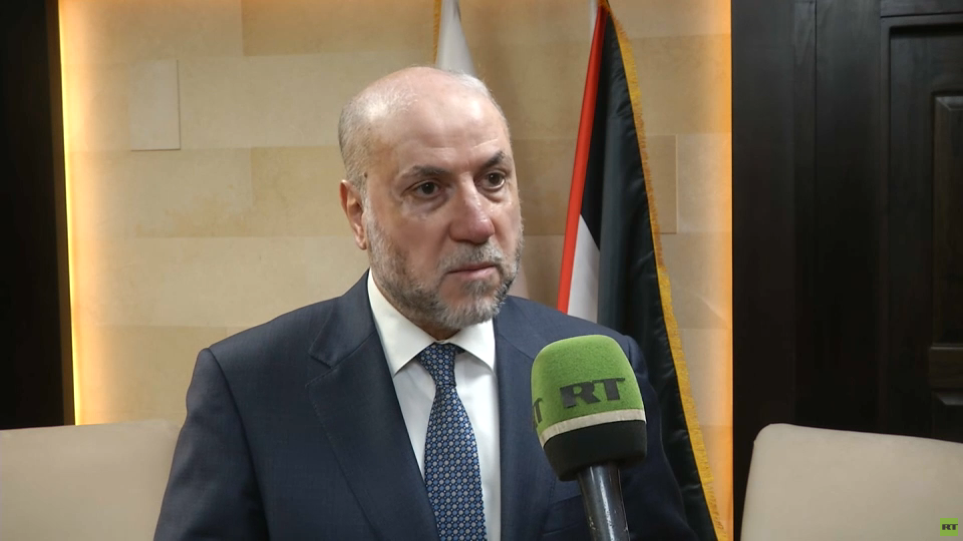 قاضي قضاة فلسطين تعليقا على تدنيس جنود أوكرانيين للقرآن: عمل مدان ومرفوض ونستنكر ازدواجية المعايير