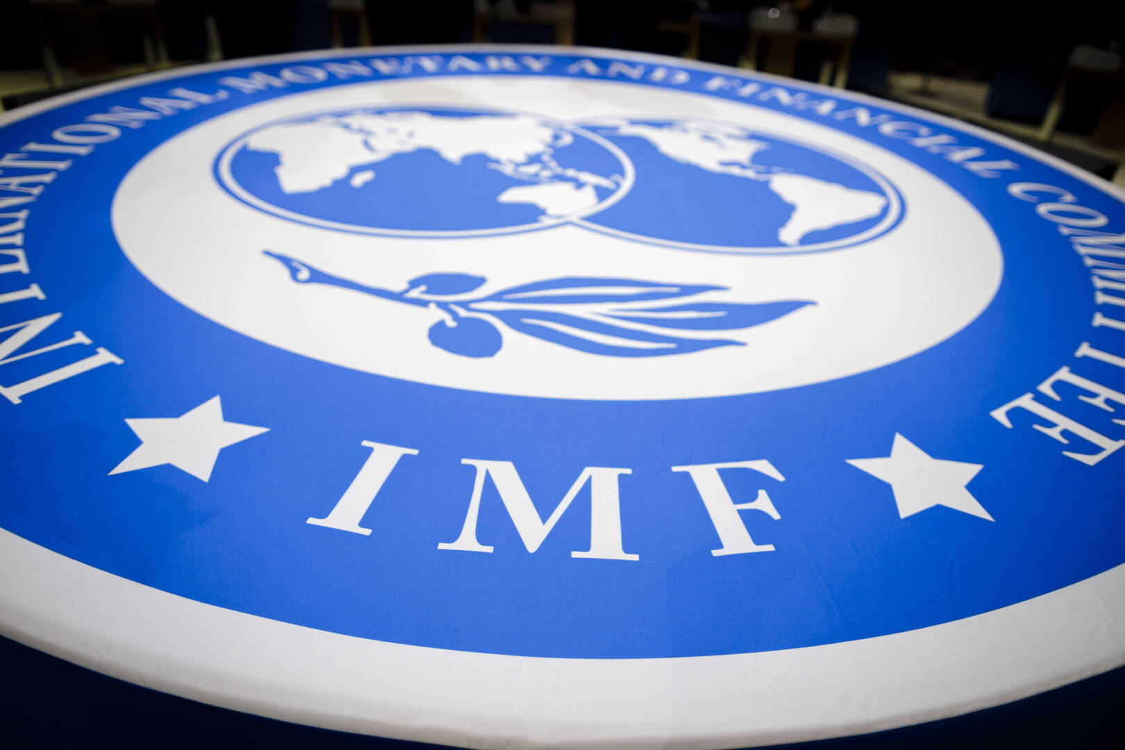 أوكرانيا تحصل على خطة مساعدة من صندوق النقد الدولي بقيمة 15.6 مليار دولار