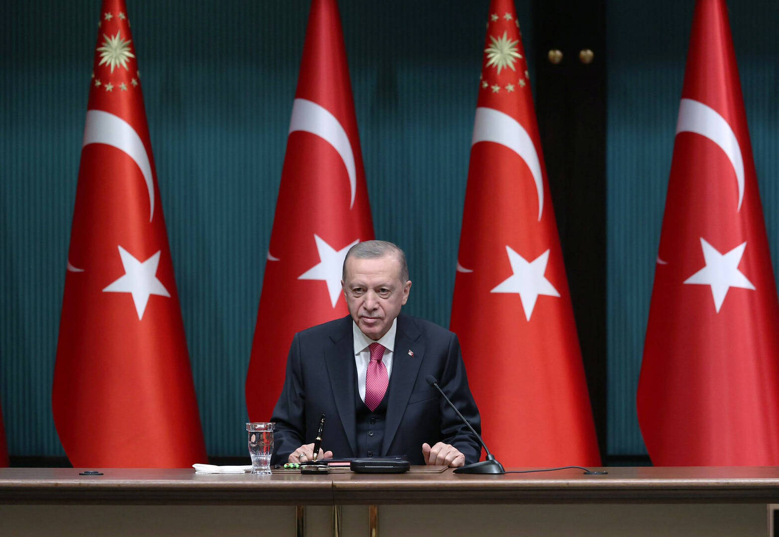 أردوغان: تركيا لن تقف إلى جانب أحد في النزاعات المسلحة
