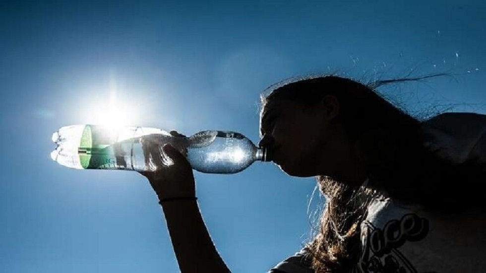 طبيبة روسية توضح كمية الماء التي يجب شربها في اليوم