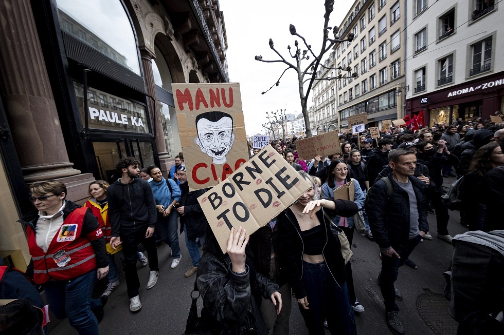 3.5 ملايين متظاهر في فرنسا ضد تعديل قانون التقاعد