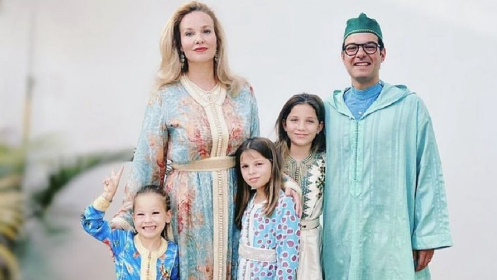 الأمير مولاي إسماعيل وزوجته أنيسة وبناتهن