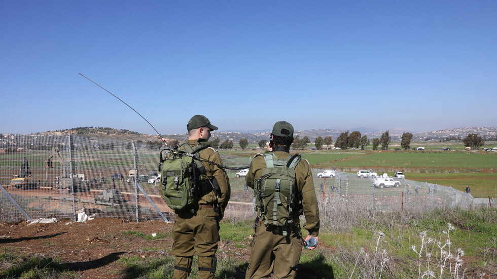 إعلام عبري: إصابة 3 جنود إسرائيليين على حدود لبنان