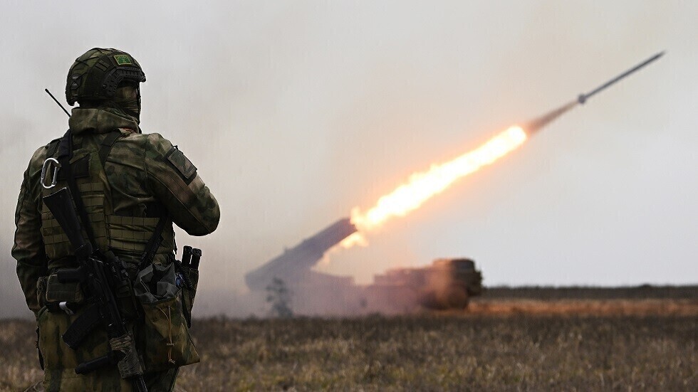 مشاهد لتدمير القوات الروسية موقعا أوكرانيّا في دونيتسك (فيديو)