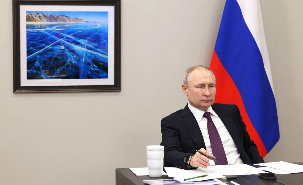 بوتين: روسيا ودول العالم تسعى لتعزيز التعامل بعملاتها المحلية