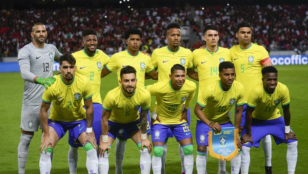 لأول مرة في التاريخ.. منتخب عربي يفوز على البرازيل (فيديو)