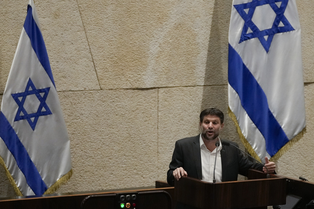 وزير المالية الإسرائيلي يلغي الضريبة المفروضة على المشروبات المحلاة