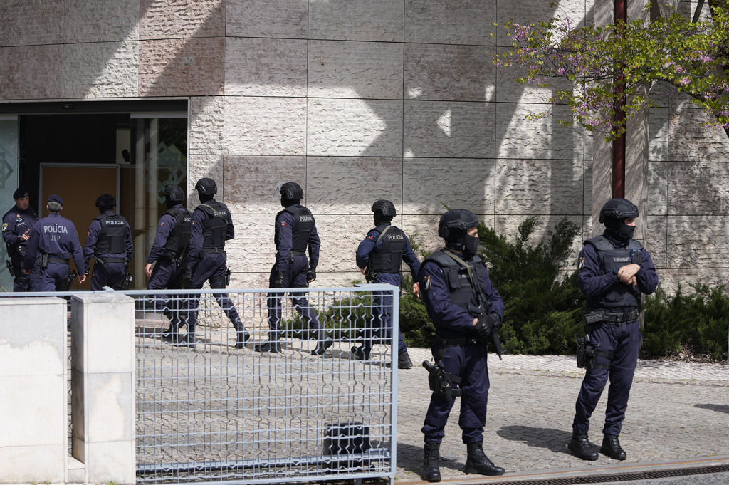 البرتغال: حادث الطعن بمركز إسلامي في لشبونة لا يعامل كإرهاب