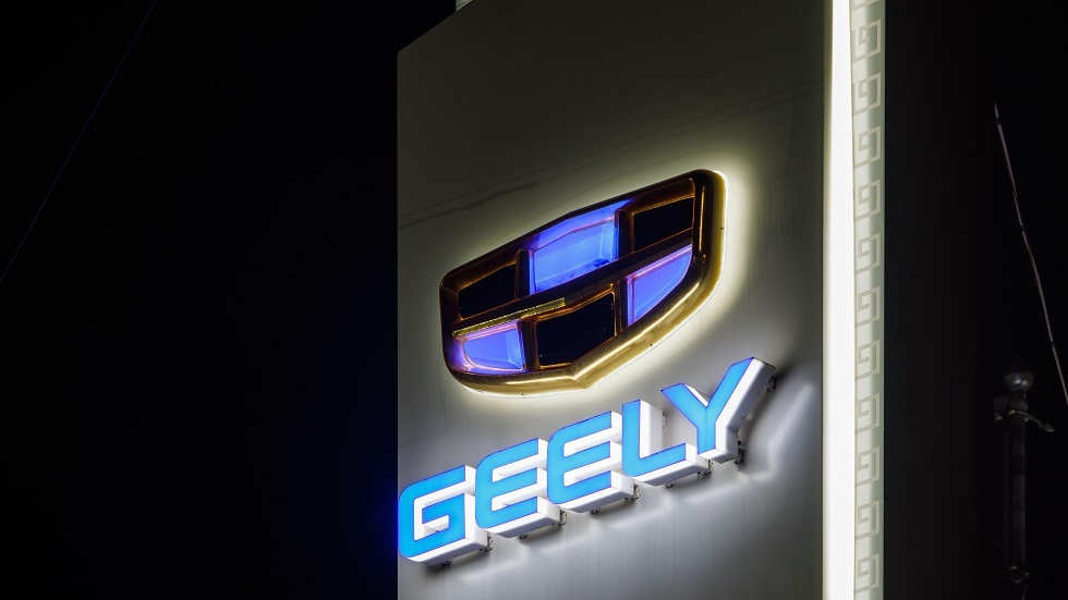 Geely تدخل بقوة إلى عالم السيارات الكهربائية المتطورة