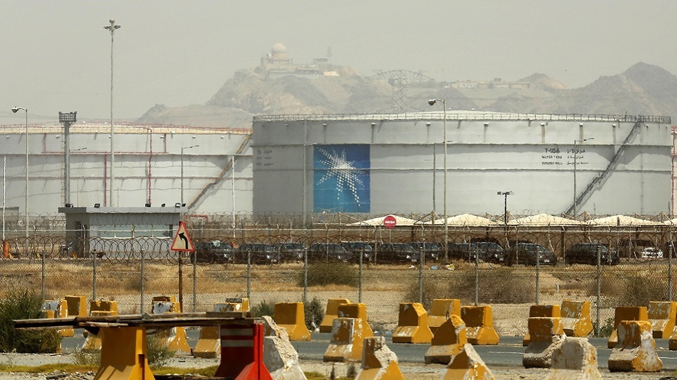 السعودية تعلن خفض إنتاجها من البترول وتوضح السبب