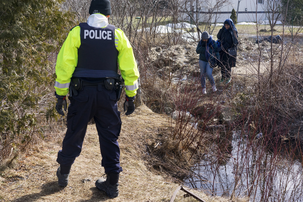 كندا تحقق في ملابسات وفاة 6 أشخاص تم العثور على جثثهم في مقاطعة كيبيك