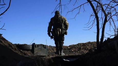 الدفاع الروسية: تم تحرير 90 أسيرا من مناطق سيطرة كييف نتيجة مفاوضات الطرفين